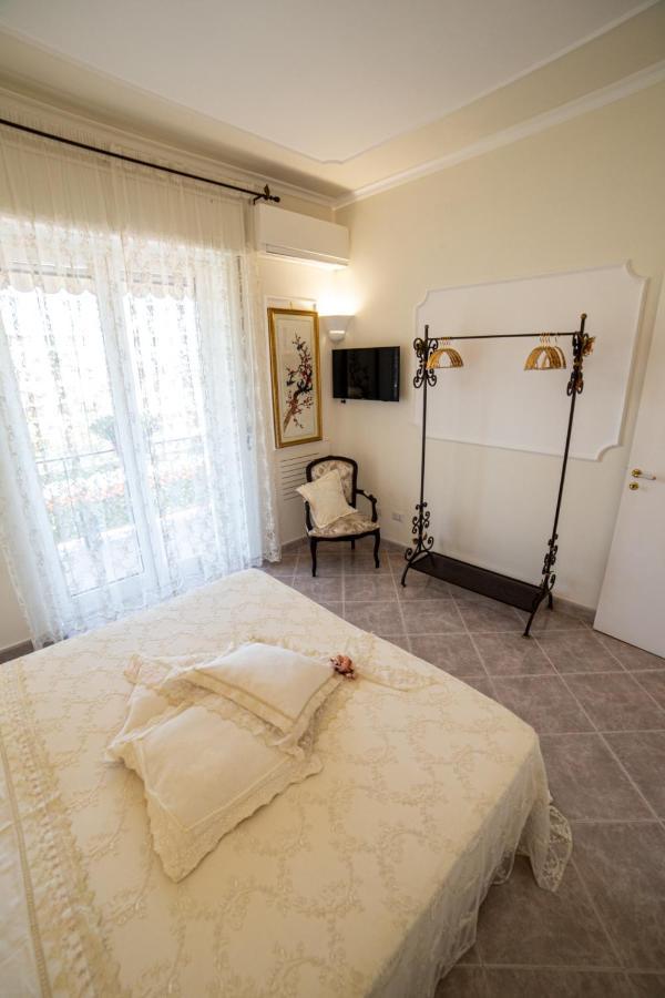 Angel Luxury Suite Sorrent Exterior foto